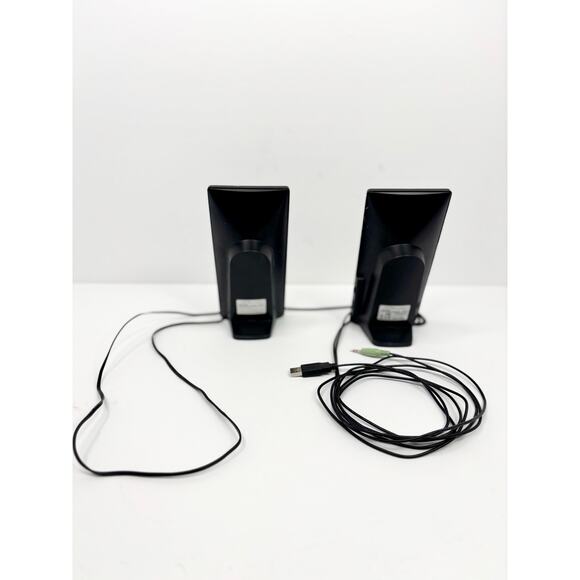 Compucessory USB Flat Panel Computer Speakers Model 30251 - Picture 5 of 9